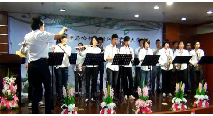 “申博太阳城·(中国)杯”浙江省大学生日语演讲比赛—日本流行歌曲进行的中日国际文化交流