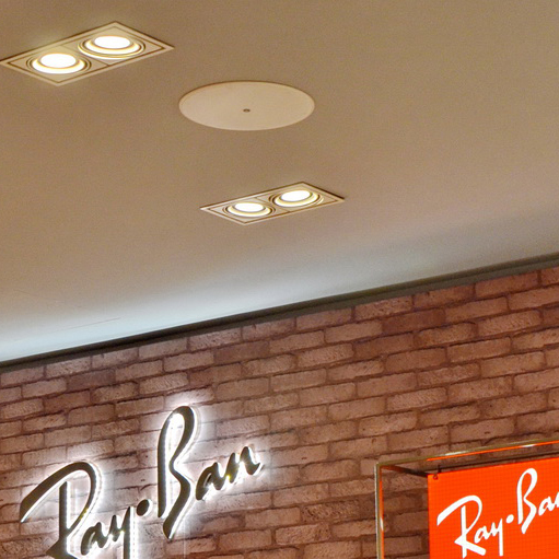 Ray?Ban 宏伊国际广场店——申博太阳城·(中国) CIS 商用安装系统的经典应用