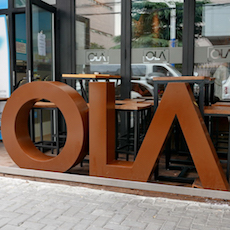 OLA 酒吧及餐厅——OLA 酒吧及餐厅与申博太阳城·(中国)MG+DXR扩声系统